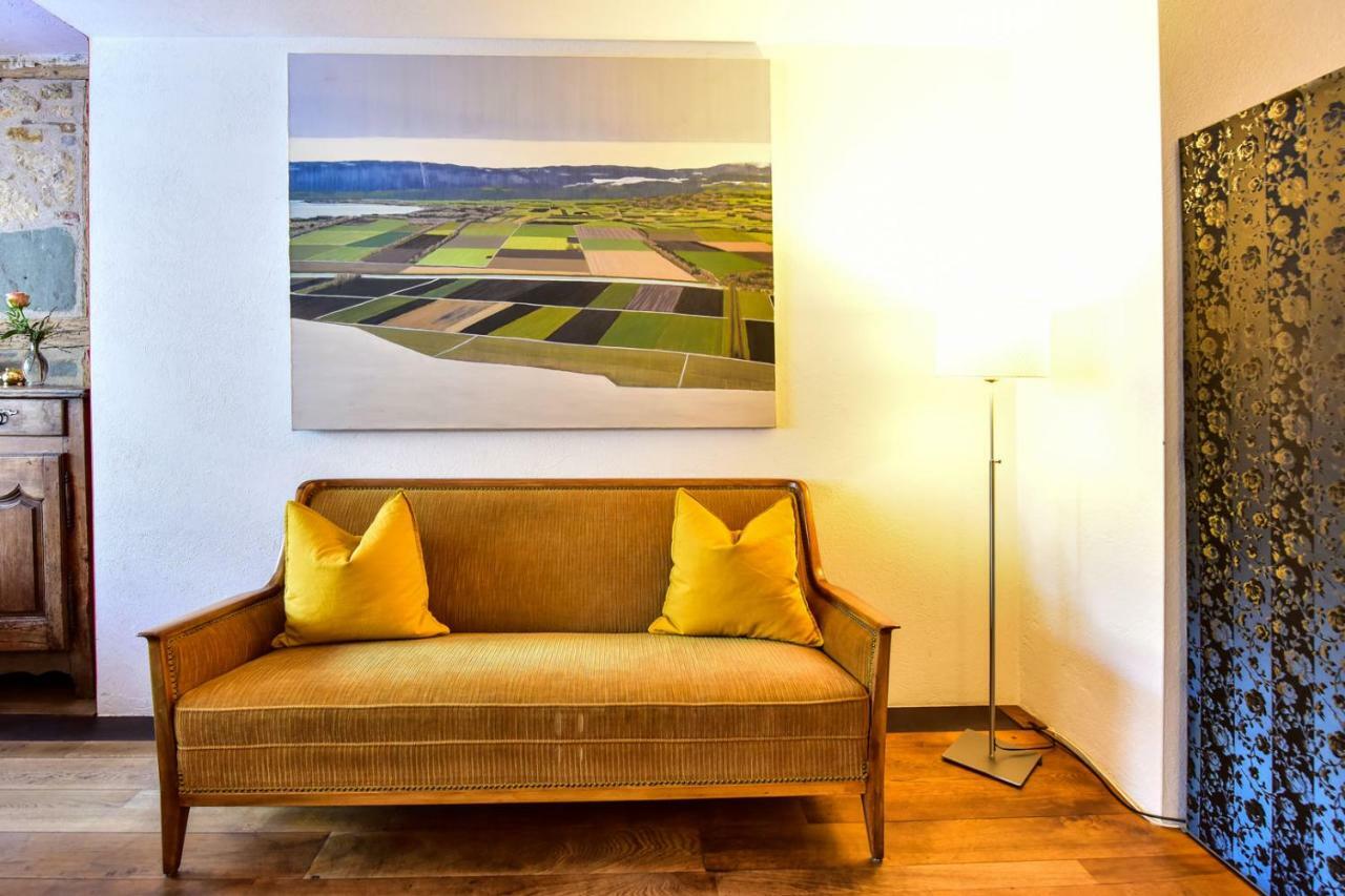 The Old Town Flat Appartement Murten Buitenkant foto