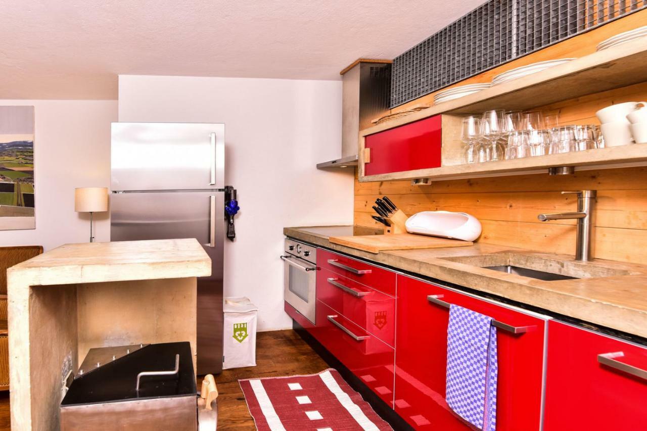 The Old Town Flat Appartement Murten Buitenkant foto